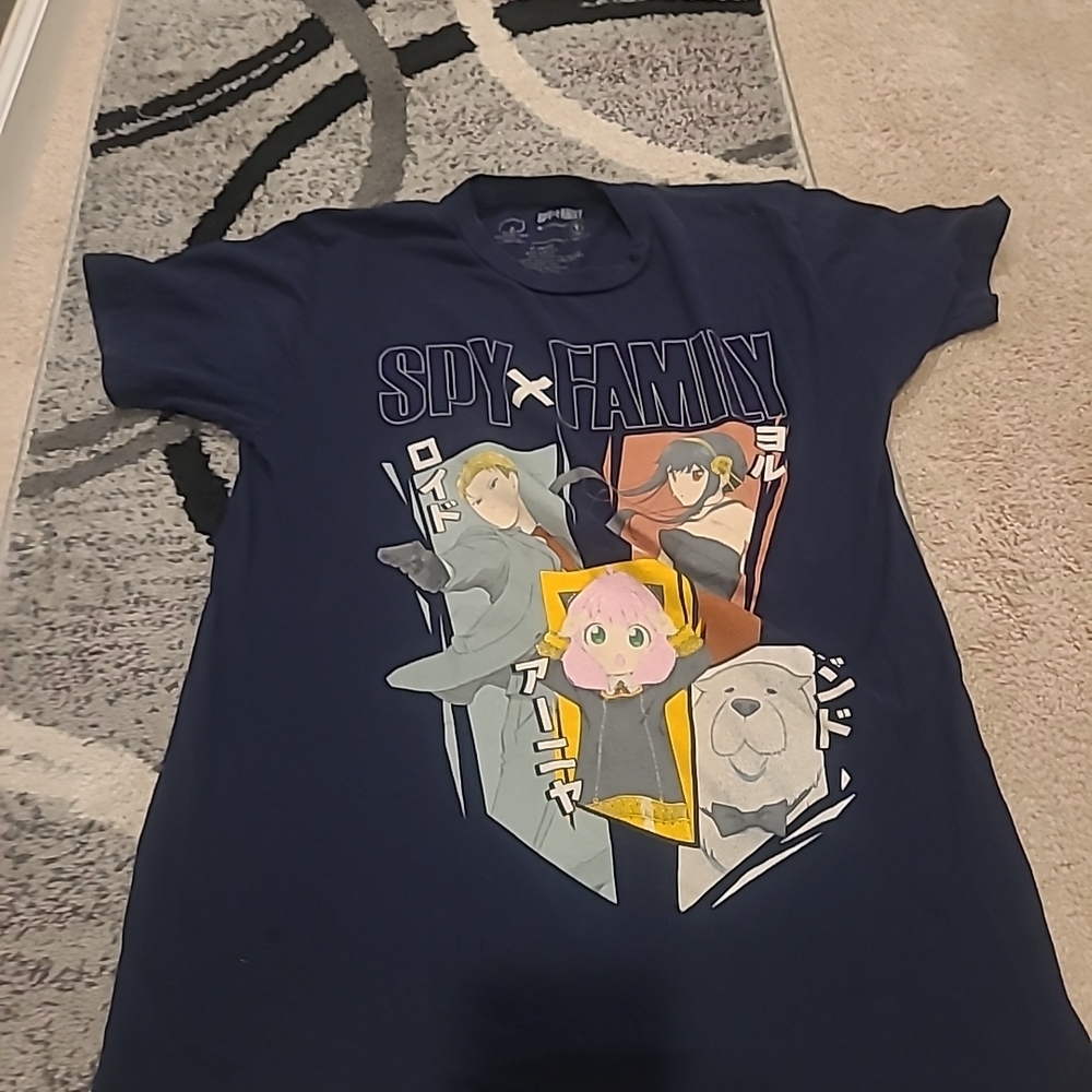 Spy x Family Graphic T-Shirt Size Medium